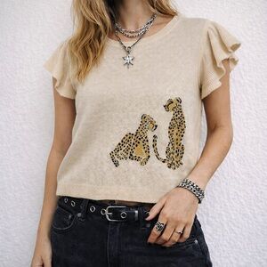 entro Cream Short Sleeve Crewneck Sweater with Leopard Motif